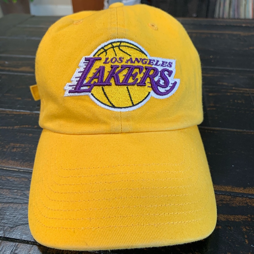 los angeles Lakers 47 Snapback Yellow Like new